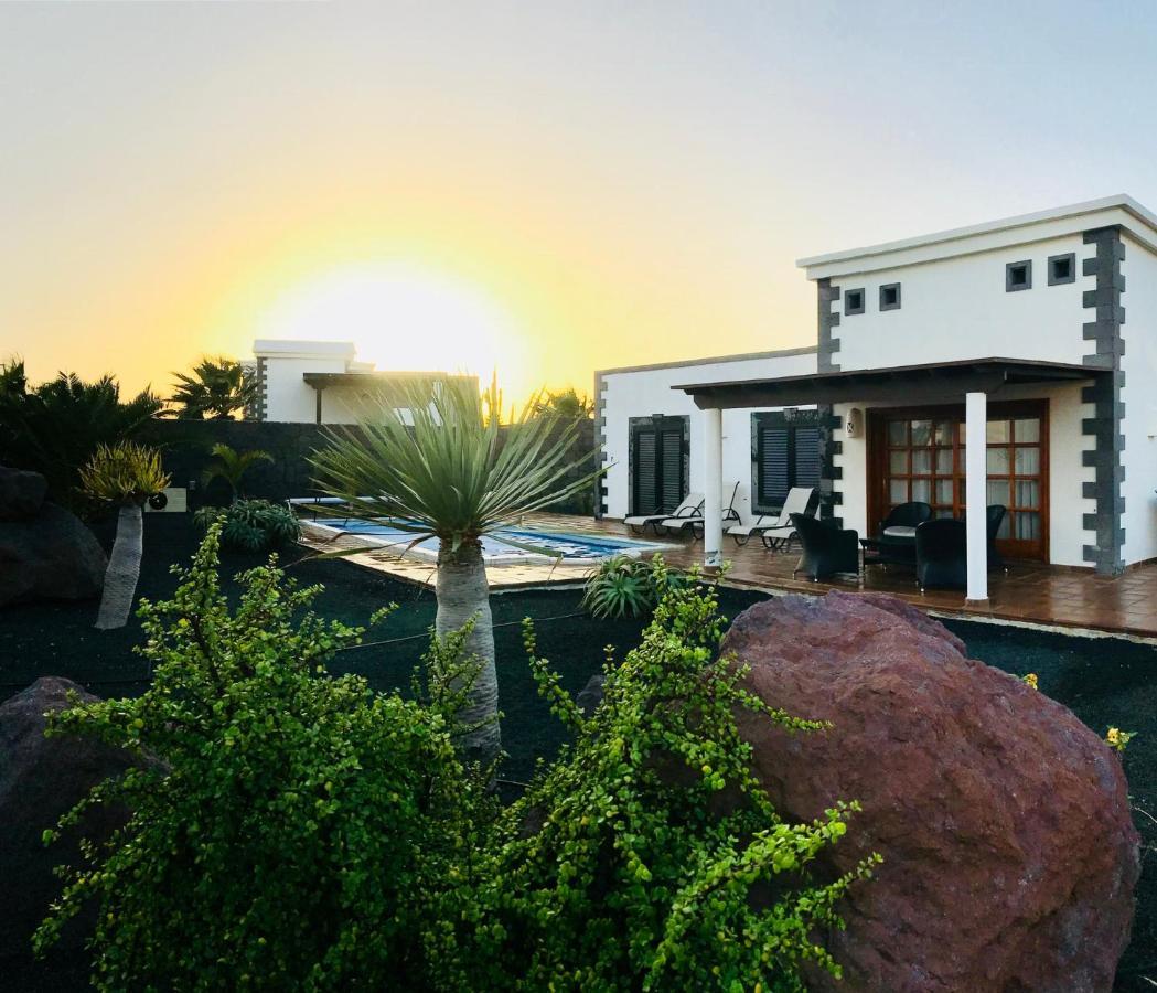 Villa Alejandro Playa Blanca  Ngoại thất bức ảnh